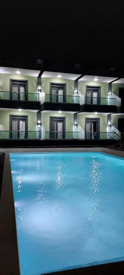 Paramithi Luxury Apartments Nikiti  Ngoại thất bức ảnh