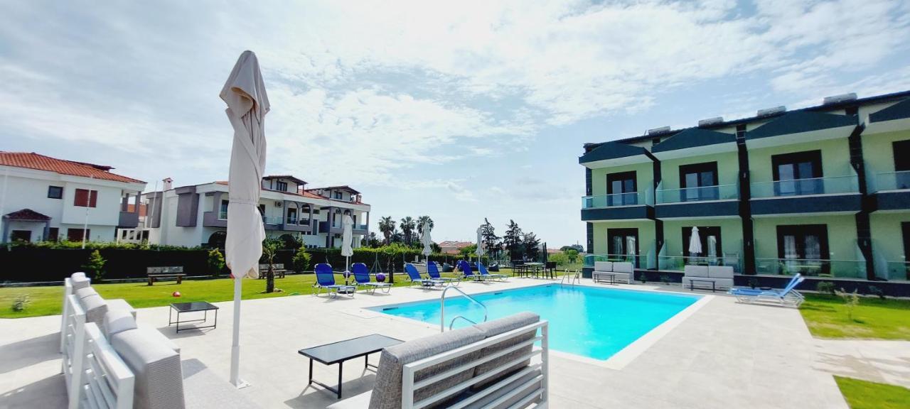 Paramithi Luxury Apartments Nikiti  Ngoại thất bức ảnh