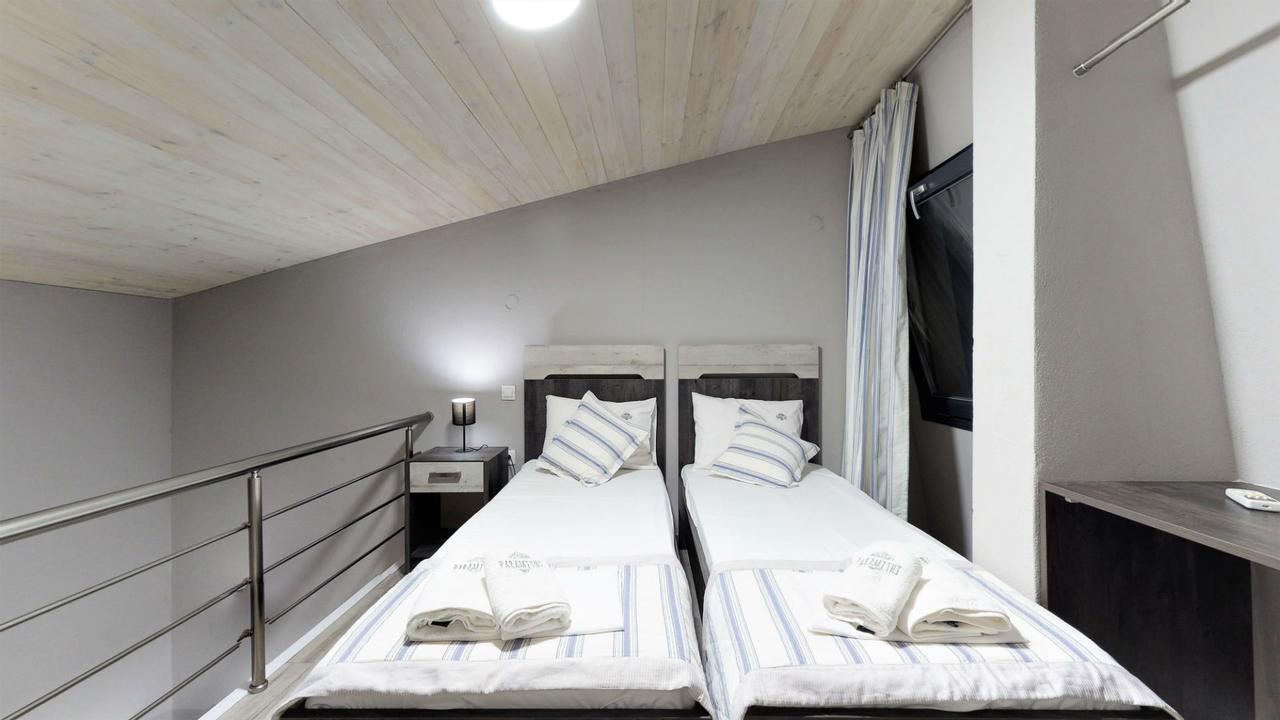 Paramithi Luxury Apartments Nikiti  Ngoại thất bức ảnh