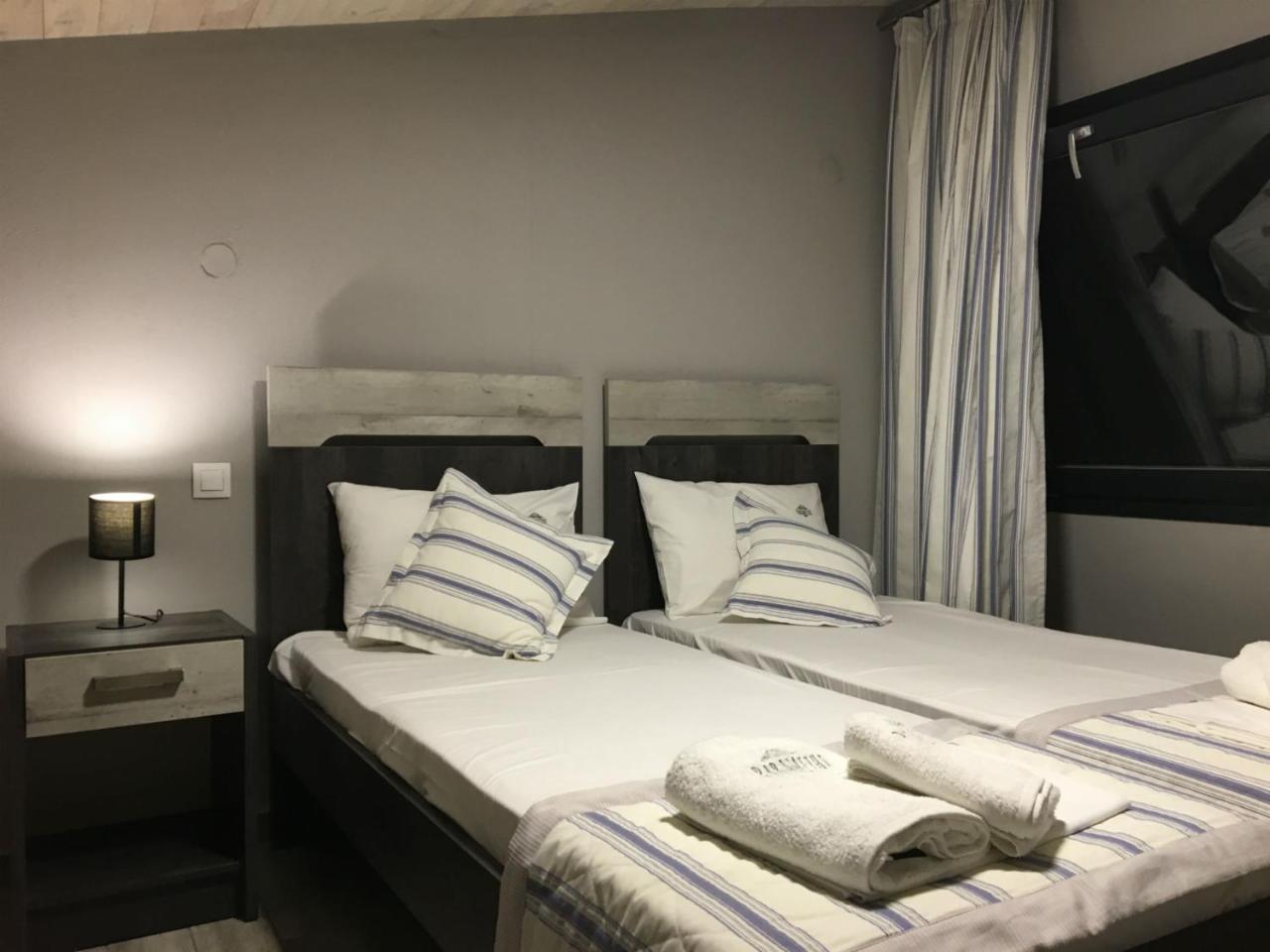 Paramithi Luxury Apartments Nikiti  Ngoại thất bức ảnh
