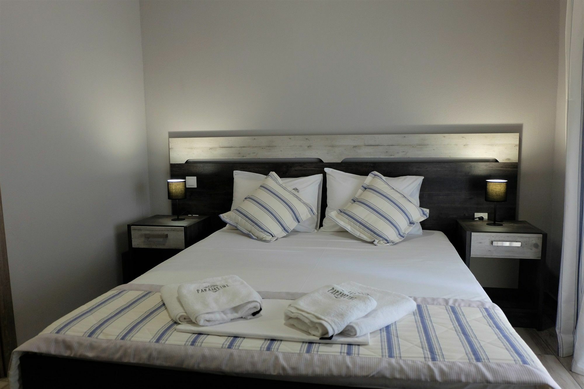 Paramithi Luxury Apartments Nikiti  Ngoại thất bức ảnh
