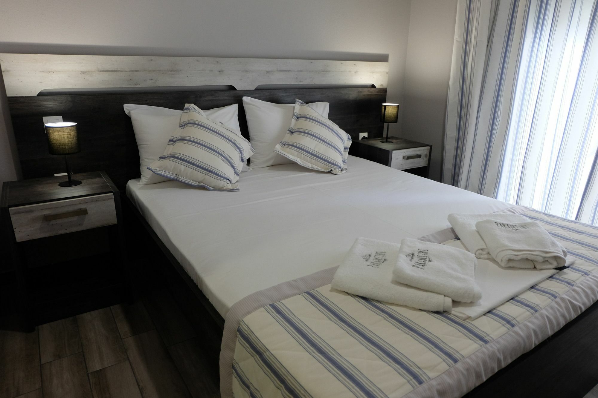 Paramithi Luxury Apartments Nikiti  Ngoại thất bức ảnh
