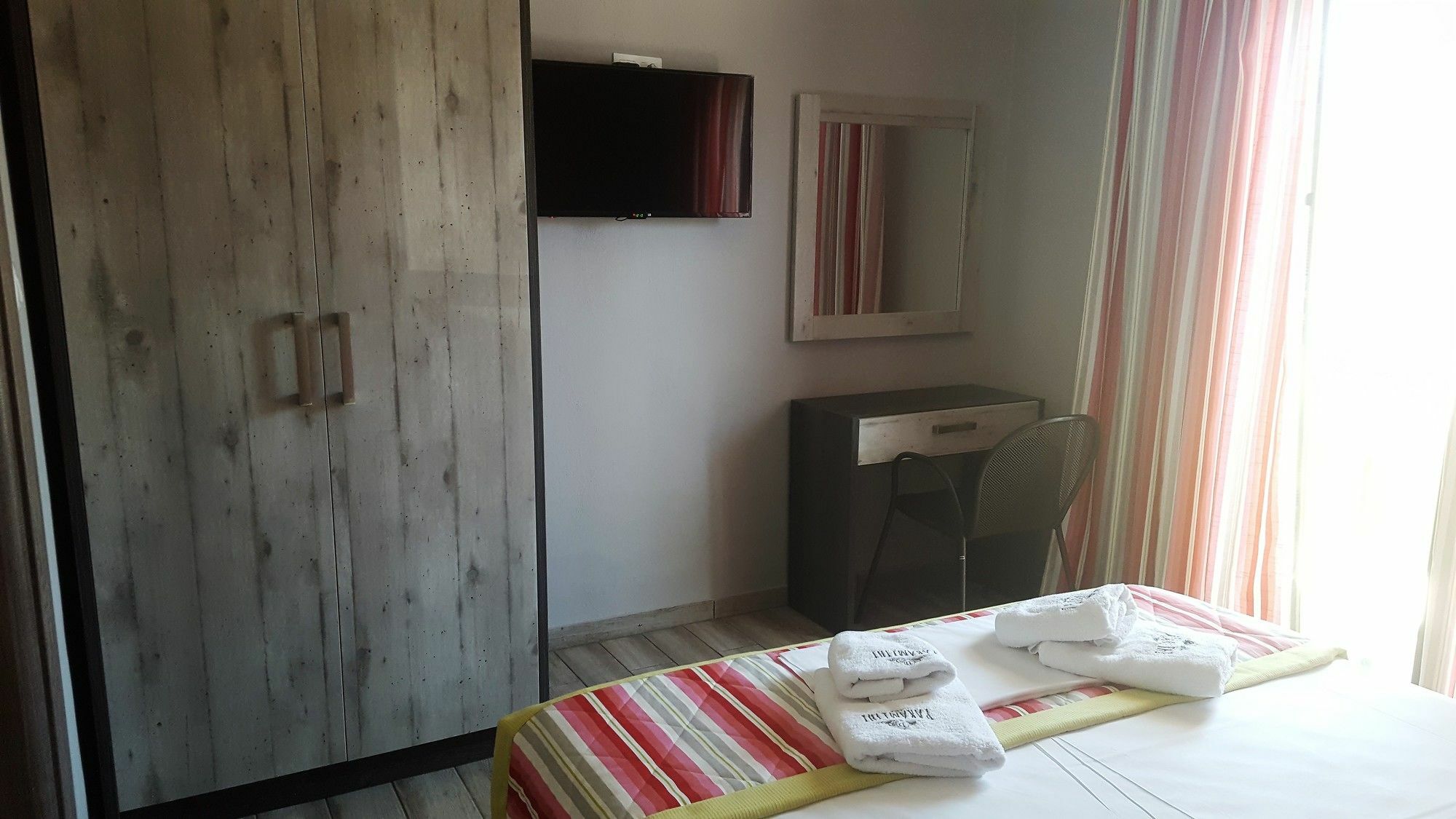 Paramithi Luxury Apartments Nikiti  Ngoại thất bức ảnh
