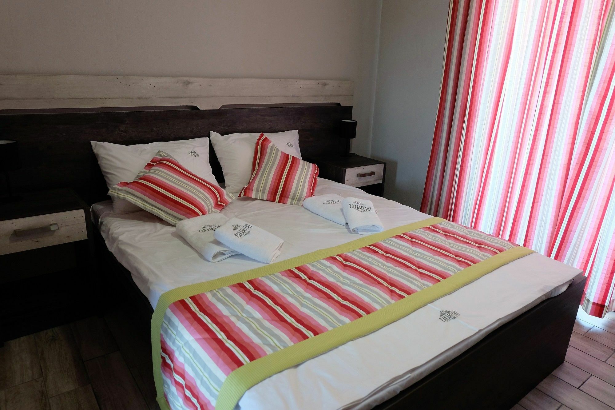 Paramithi Luxury Apartments Nikiti  Ngoại thất bức ảnh